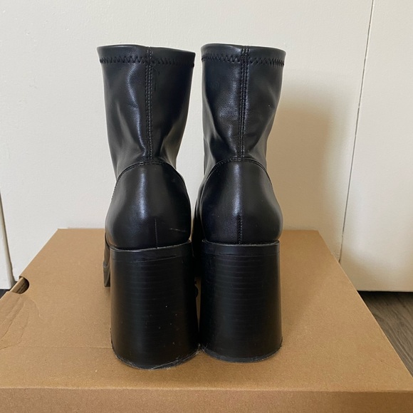 Stradivarius Black Block Heeled Boots - Picture 6 of 6